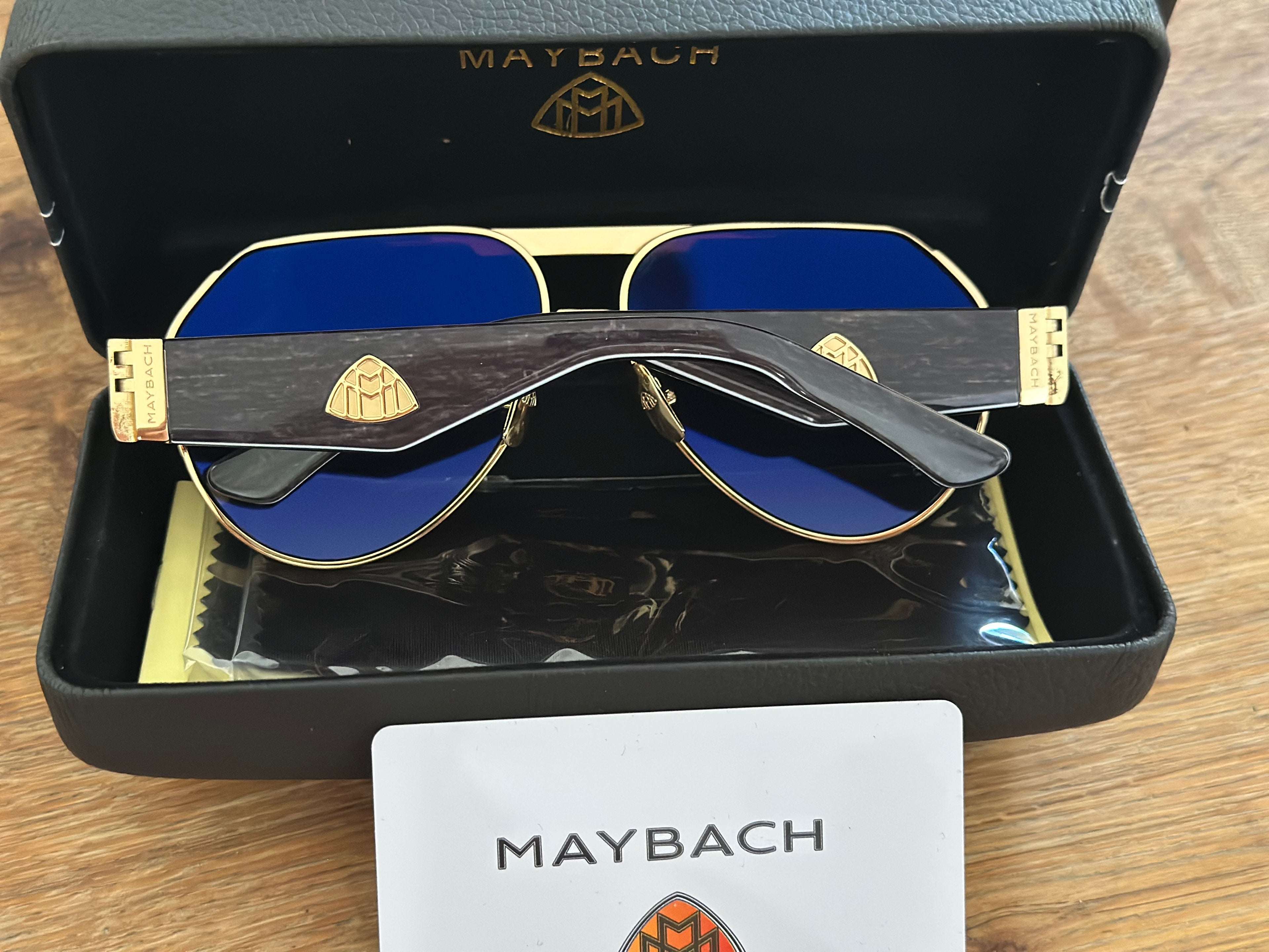 Sonnenbrille MAYBACH
The King III