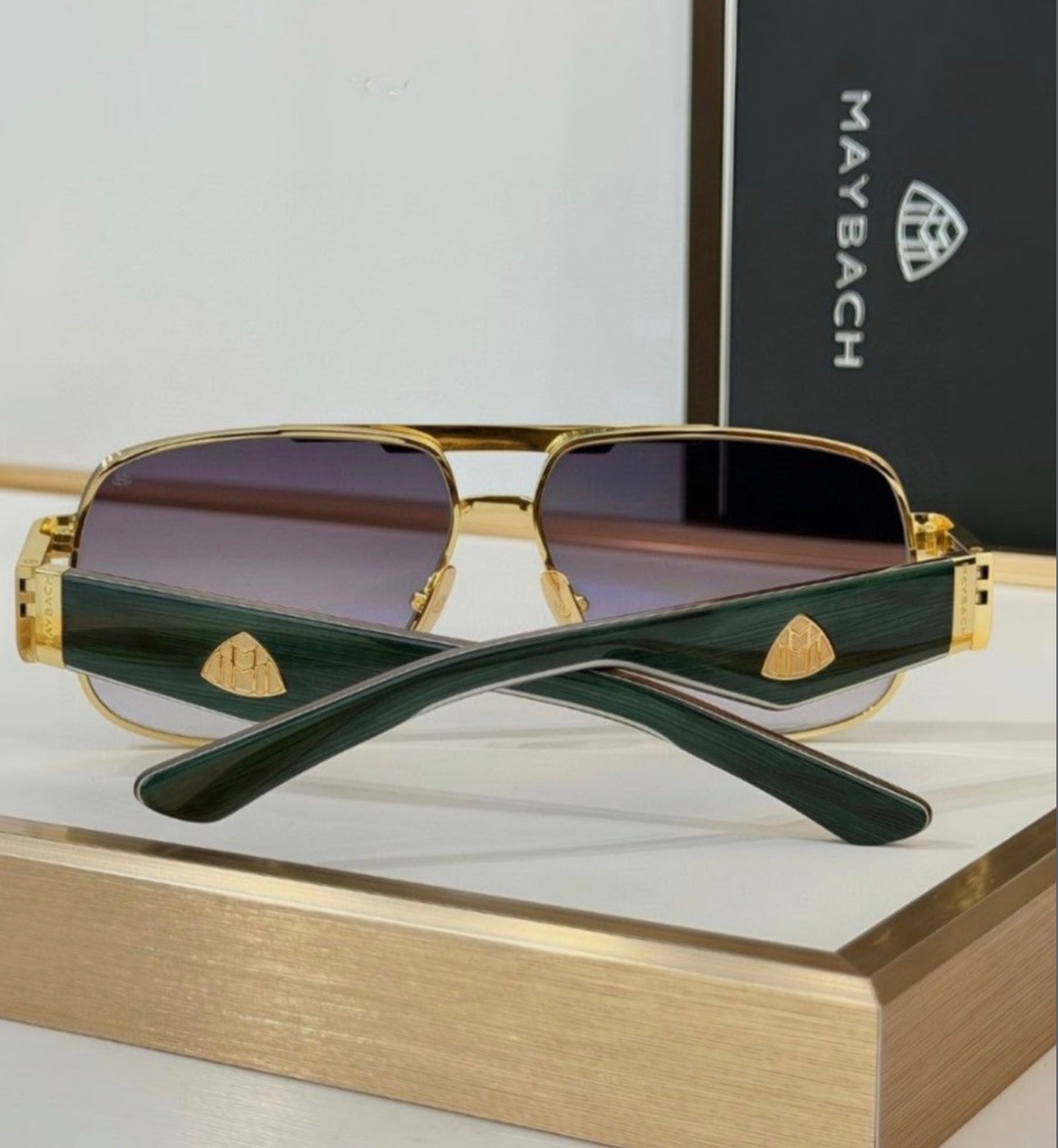 Sonnenbrille MAYBACH
The King III