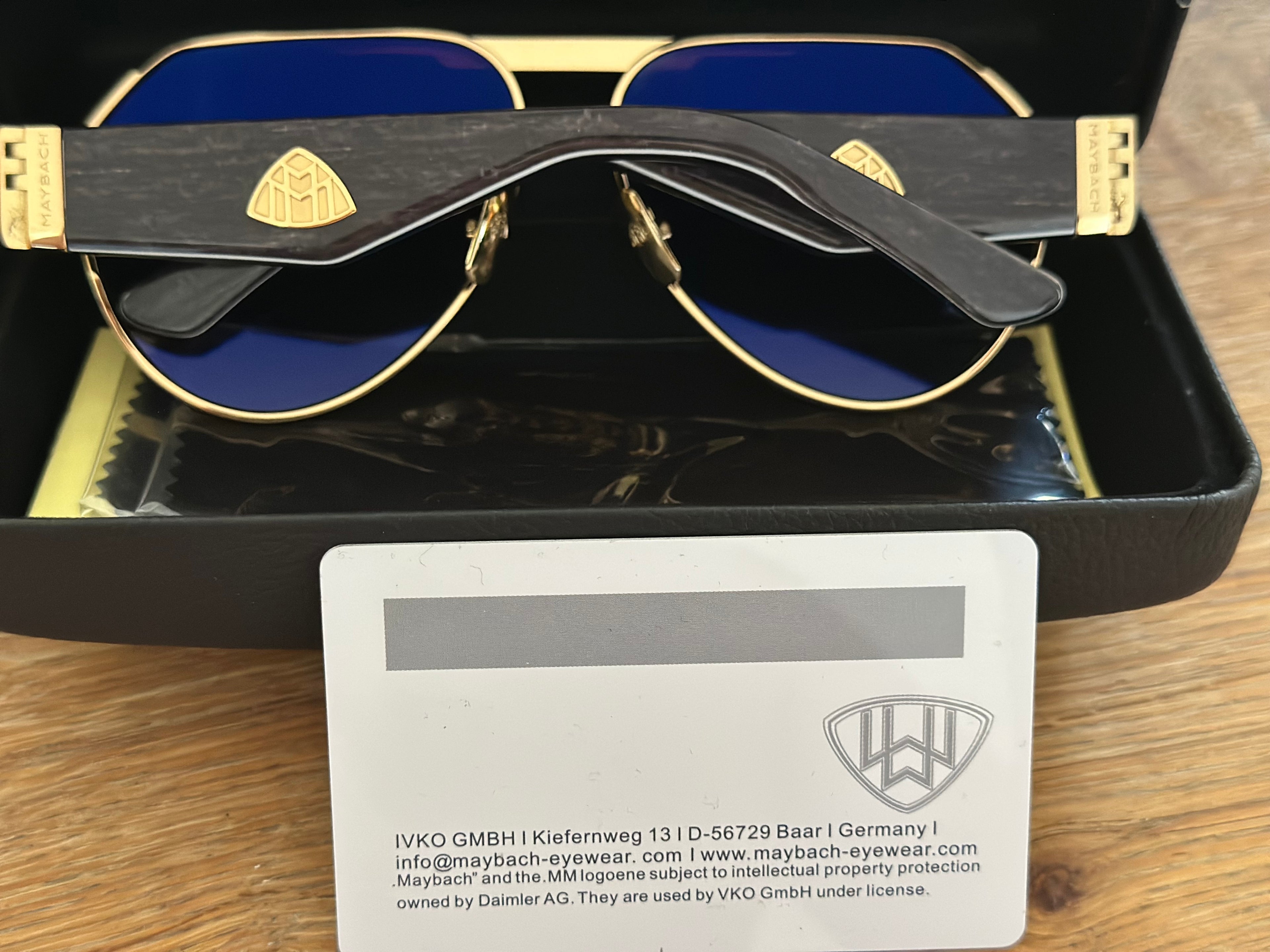 Sonnenbrille MAYBACH
The King III