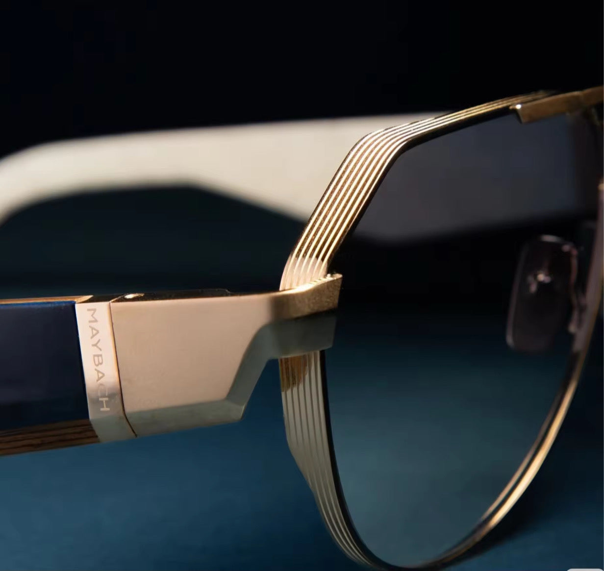 Sonnenbrille MAYBACH
The King III